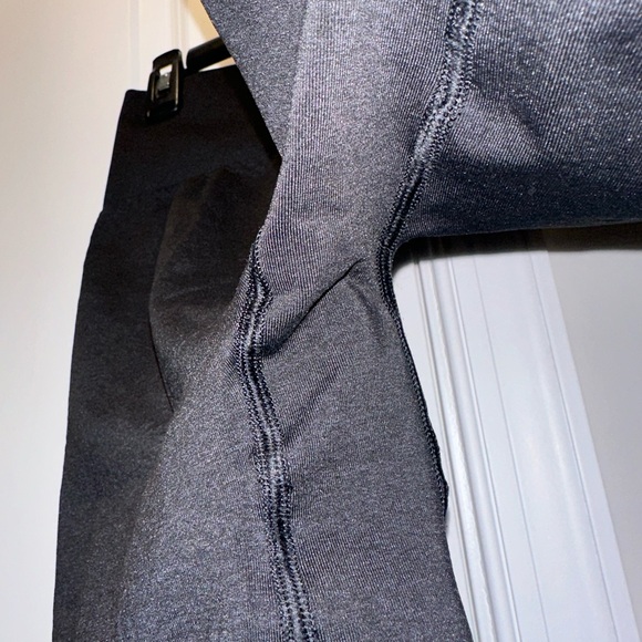 Gymshark Seamless Shorts Size Medium - Picture 3 of 3